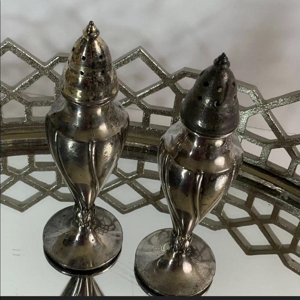La France 2 Vintage Salt & Pepper Shakers REC 919 Metal Made in USA #DX